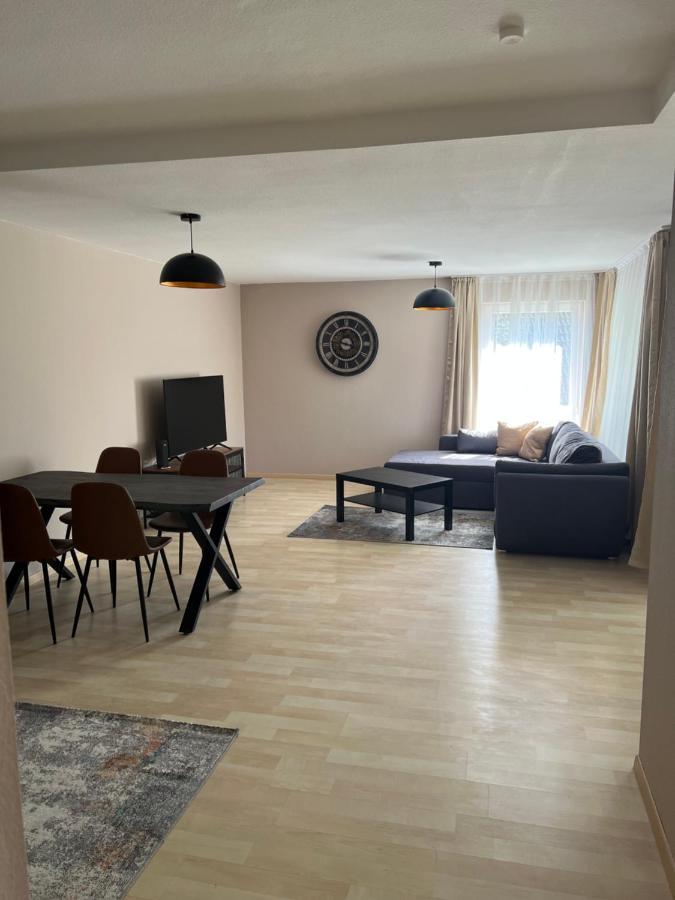 Home2 *